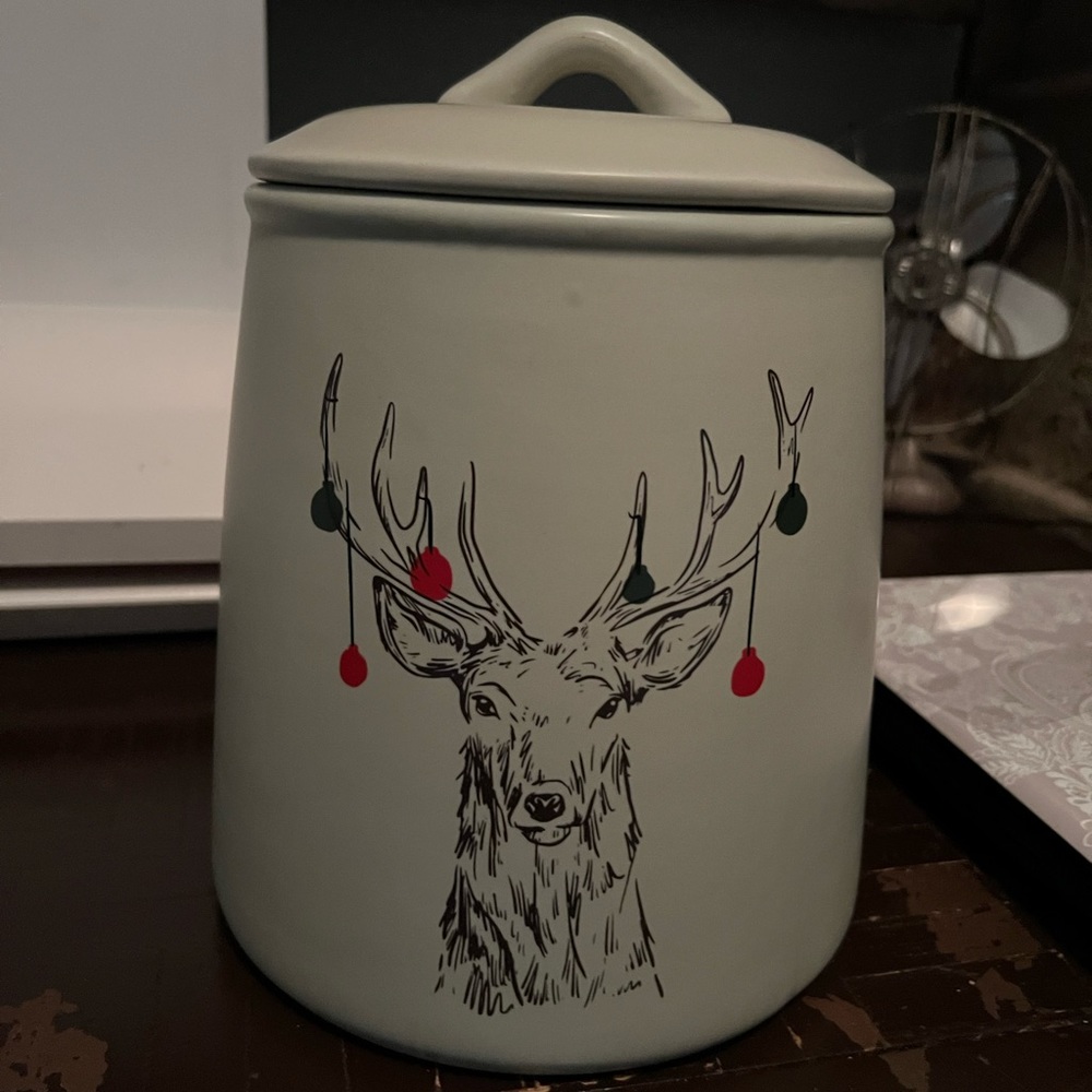 Precious Christmas holiday cookie jar! Brand new!